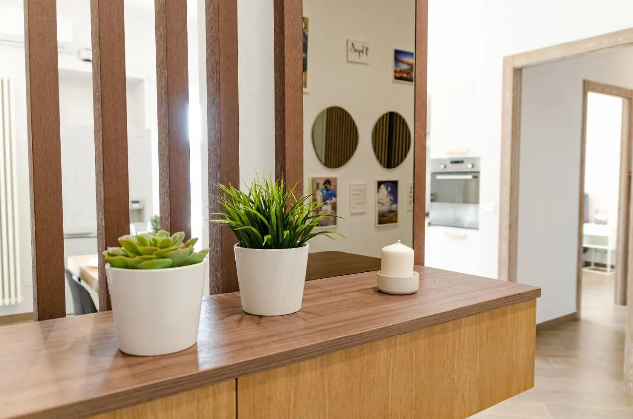 Don Gaetano Apartment - Nel Cuore Di Napoli Italy